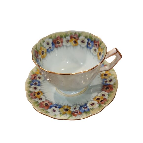 Aynsley Fine Bone China Baby Blue Tea cup with Anemones flowers and saucer - Picture 1 of 4
